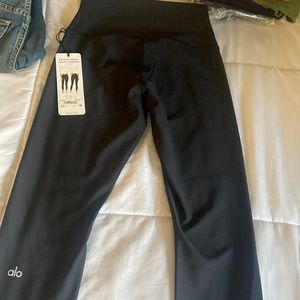 ALO Yoga  7/8 hug was it airlift legging